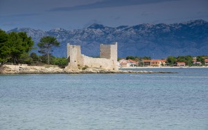 Insel-Vir-Sehenswürdigkeit Ruine Kastelina